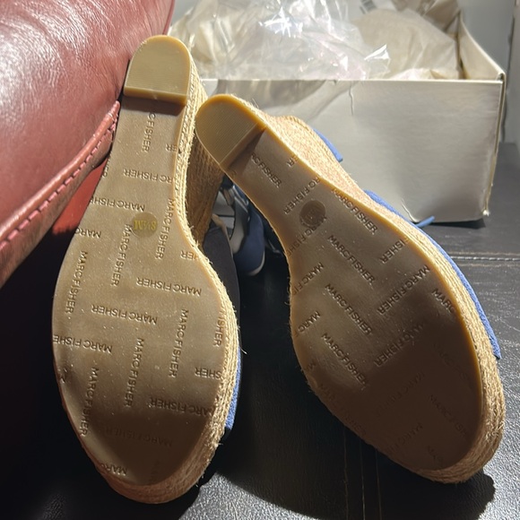 Beautiful Light blue Suede Ankle Strap Espadrille Wedge size 8-1/2 medium - Picture 4 of 10